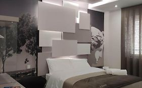 Lauria Luxury Room